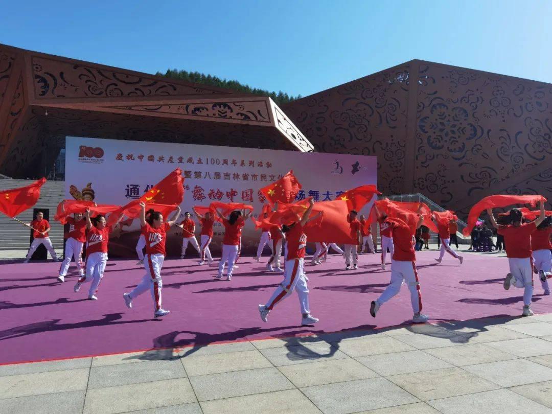 漫评丨感悟年货大集里的“中国味”